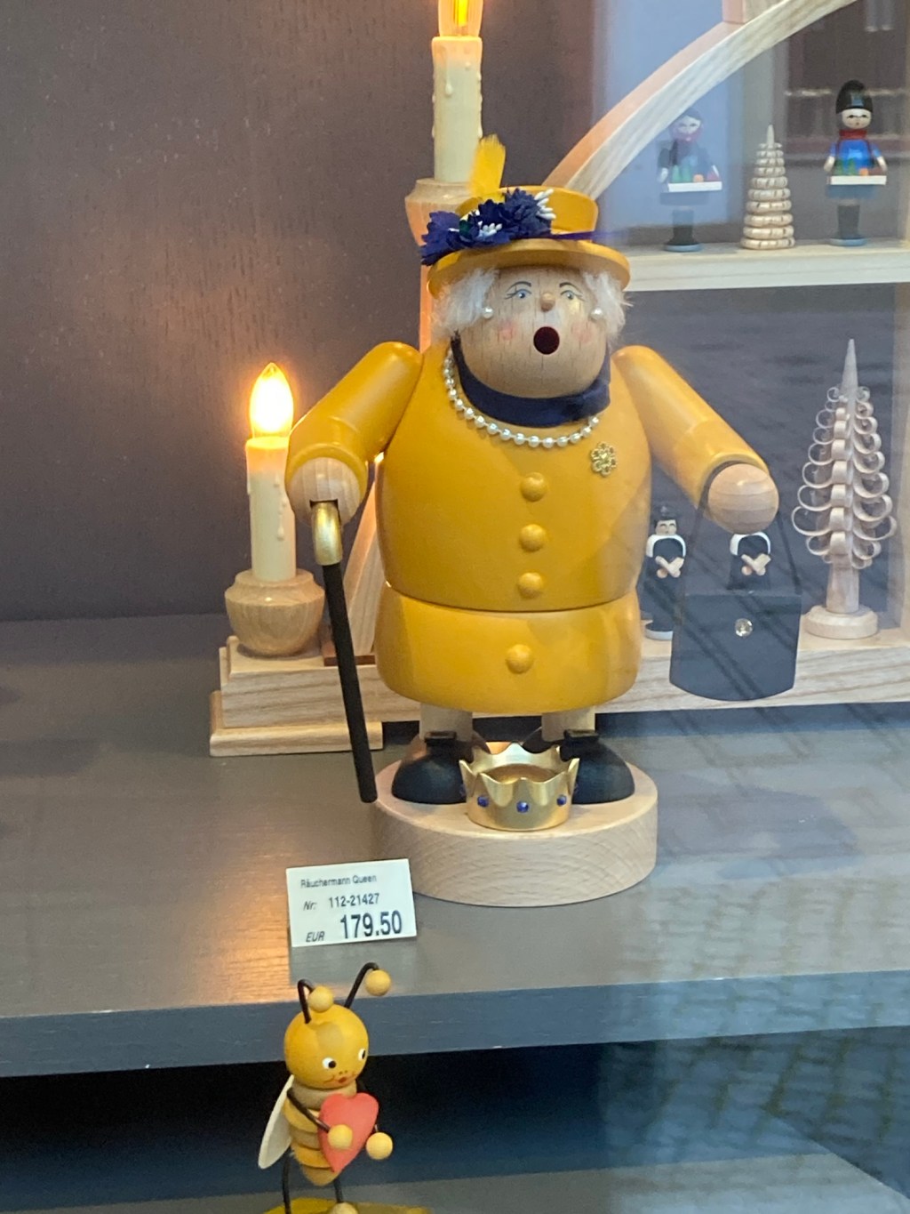 Tag 12 – God save the Jungle Queen / King / Diverse: Quing